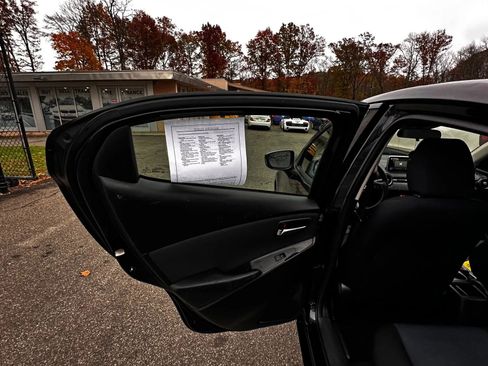 Used 2017 Toyota Yaris iA image 24