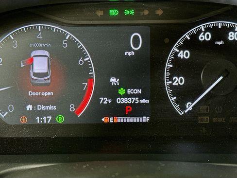 Used 2023 Honda HR-V LX image 18