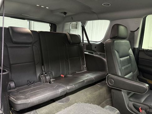 Used 2017 GMC Yukon XL Denali w/ Open Road Package AWD/4WD image 41