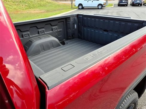 Used 2024 GMC Sierra 1500 Elevation image 13