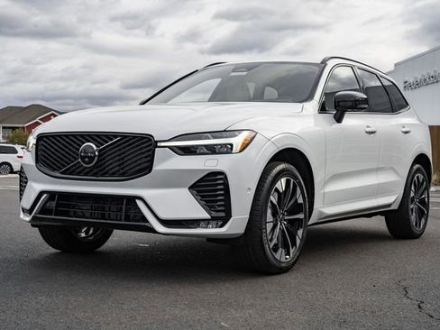 New 2026 Volvo XC60 B5 Plus w/ Protection Package Premier image 3