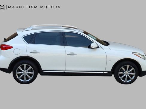 Used 2017 INFINITI QX50 Journey w/ Premium Package image 8