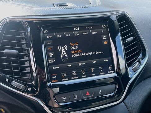 Used 2021 Jeep Cherokee High Altitude AWD/4WD image 15