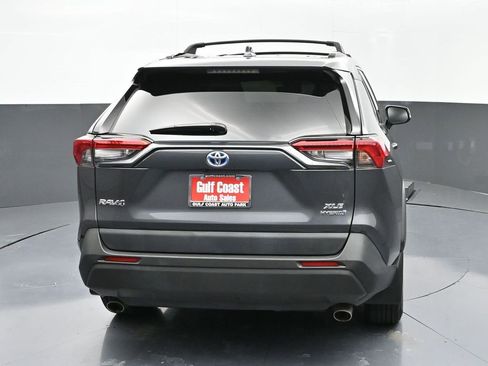 Certified 2022 Toyota RAV4 XLE image 26