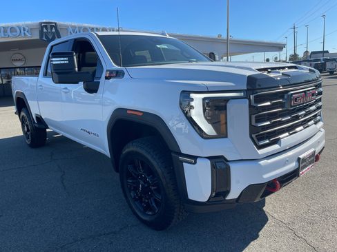 New 2026 GMC Sierra 2500 AT4 w/ Technology Package image 3