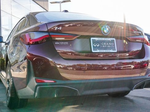 Used 2022 BMW i4 eDrive40 image 10