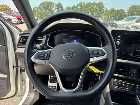 Used 2025 Volkswagen Jetta Sport FWD image 21