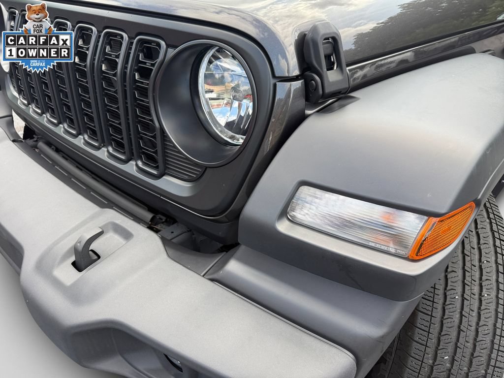 Used 2024 Jeep Wrangler Sport AWD/4WD image 25