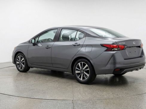 Used 2025 Nissan Versa SV image 6