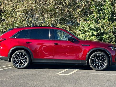 Certified 2025 MAZDA CX-70 Plug-In Hybrid w/ Premium Pkg image 3