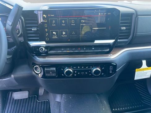 New 2026 GMC Sierra 1500 Elevation image 16