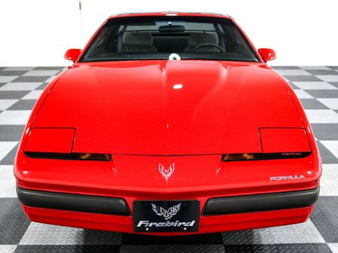 Used 1989 Pontiac Firebird Formula RWD image 2