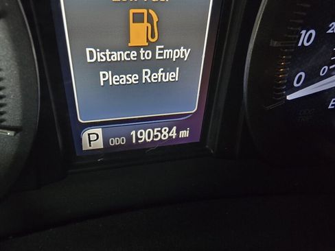 Used 2017 Toyota Sienna Limited Premium w/ Advanced Technology Package image 32