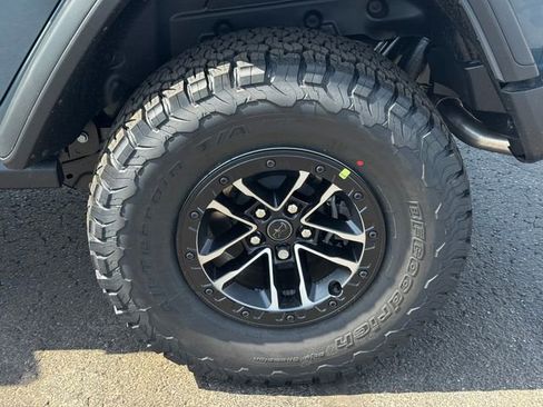 New 2026 Jeep Wrangler Unlimited Rubicon 392 w/ Quick Order Package 27X Moab AWD/4WD image 11
