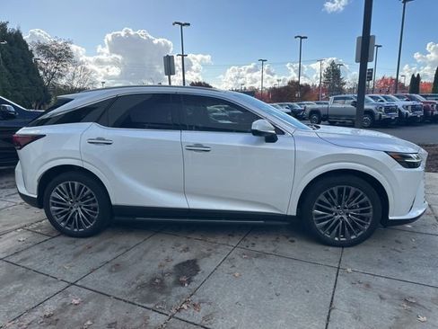 Used 2024 Lexus RX 350 image 2