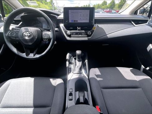 Used 2024 Toyota Corolla LE FWD image 21