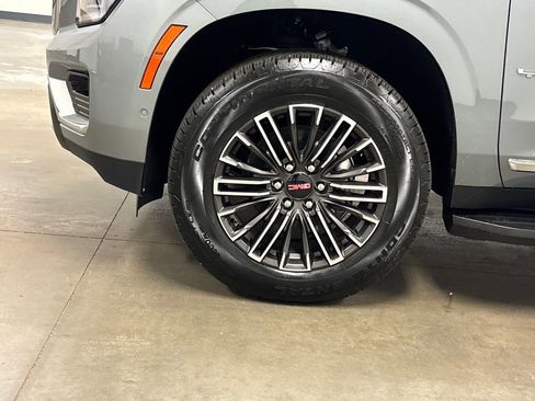 New 2026 GMC Yukon XL Elevation w/ LPO, Floor Liner Package image 8