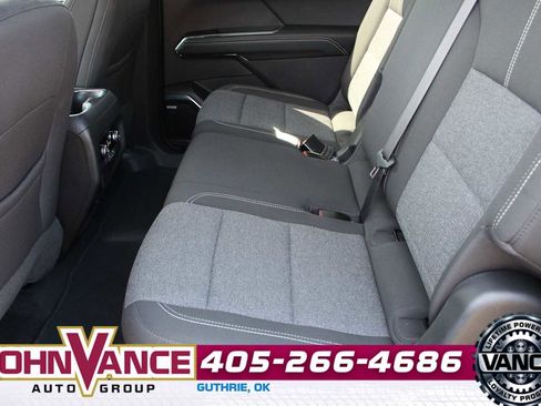 Used 2025 GMC Acadia Elevation image 28