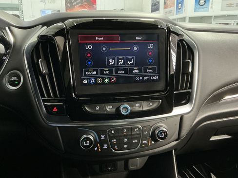 Used 2023 Chevrolet Traverse LT AWD/4WD image 22