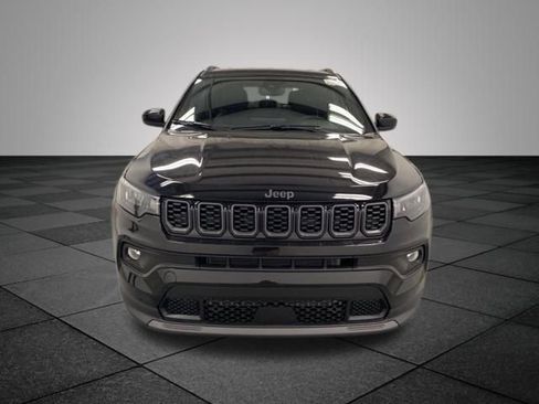 Used 2026 Jeep Compass Latitude image 2