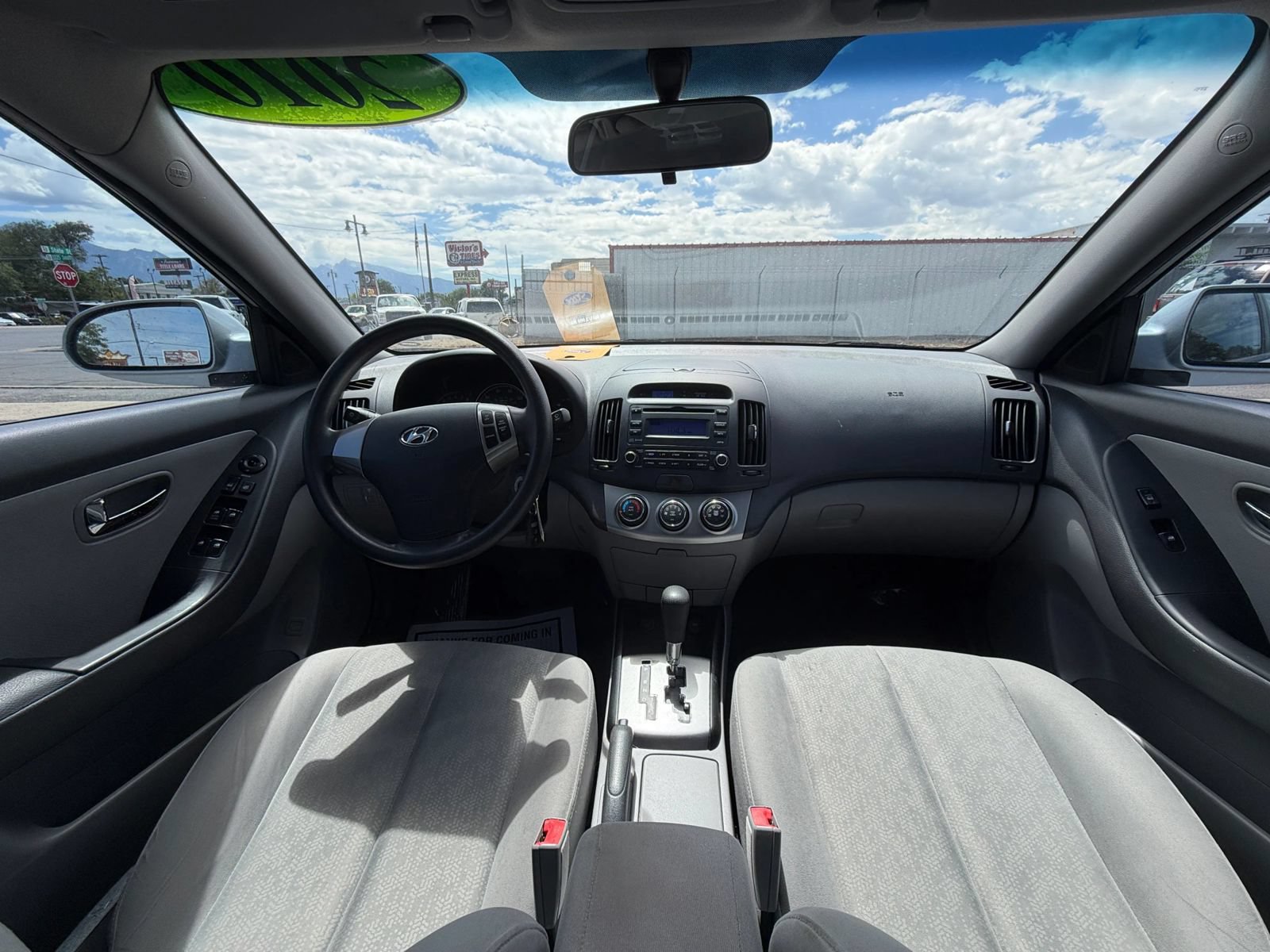 Used 2010 Hyundai Elantra GLS FWD image 17