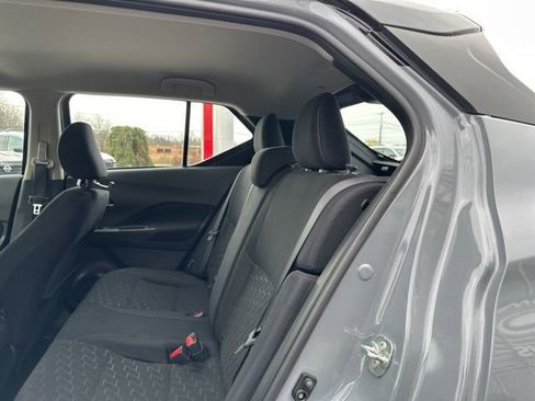 Certified 2023 Nissan Kicks SV FWD image 9
