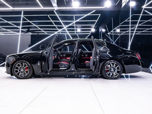 Used 2022 Rolls-Royce Ghost Black Badge AWD/4WD image 11