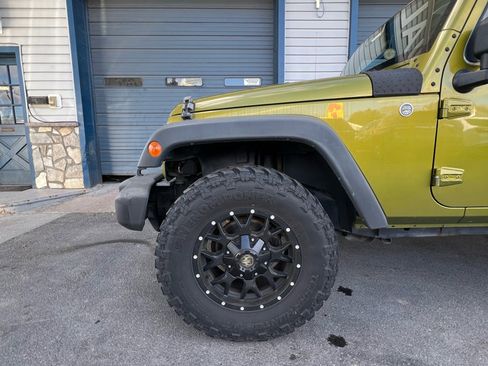 Used 2010 Jeep Wrangler Sport image 2