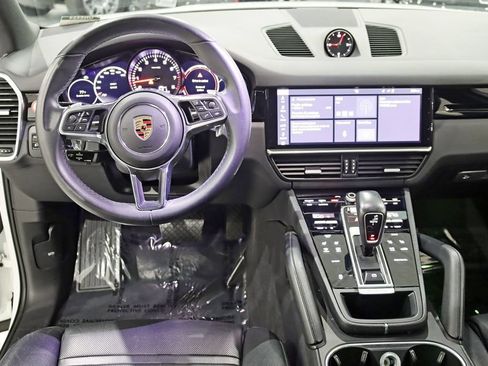 Used 2019 Porsche Cayenne AWD/4WD image 14
