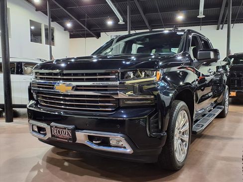 Used 2022 Chevrolet Silverado 1500 High Country image 3