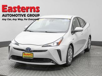 Used 2022 Toyota Prius LE video 1