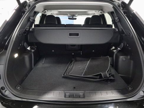 New 2025 Mitsubishi Outlander SE image 11