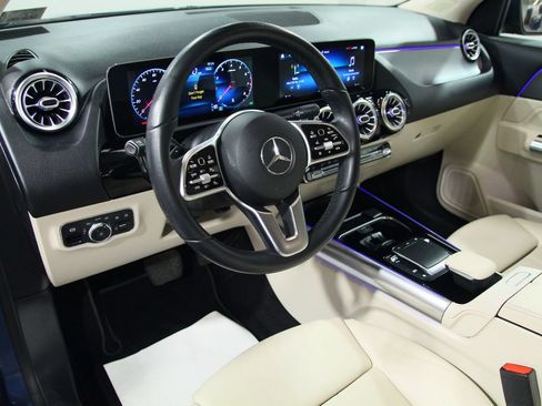Certified 2021 Mercedes-Benz GLA 250 image 17