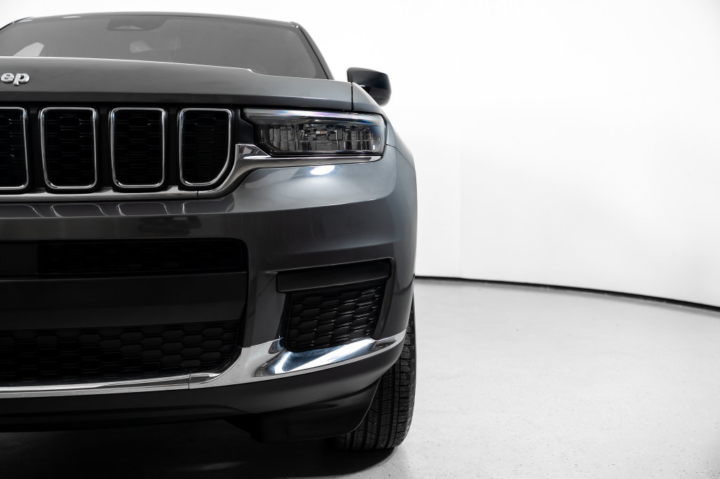 Used 2024 Jeep Grand Cherokee L Laredo AWD/4WD image 20