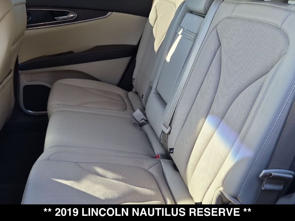 Used 2019 Lincoln Nautilus Reserve w/ Driver Assistance Package AWD/4WD image 3