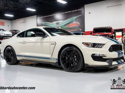 Used 2020 Ford Mustang Shelby GT350 w/ Technology Package RWD image 10