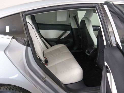 Used 2018 Tesla Model 3 Long Range AWD/4WD image 33
