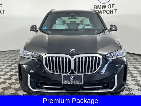 Certified 2024 BMW X5 xDrive40i w/ Premium Package AWD/4WD image 3