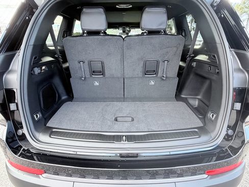 New 2026 Jeep Grand Cherokee L Limited image 9