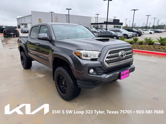 Used 2016 Toyota Tacoma TRD Sport w/ Premium & Technology Package RWD image 1