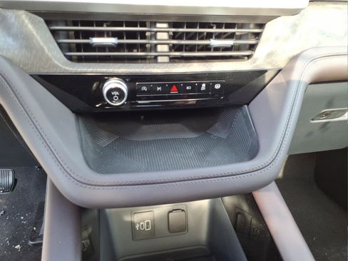 New 2026 Ford Explorer Platinum w/ LUX Leather Package image 11