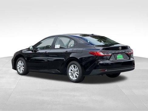 New 2026 Toyota Camry LE FWD image 3