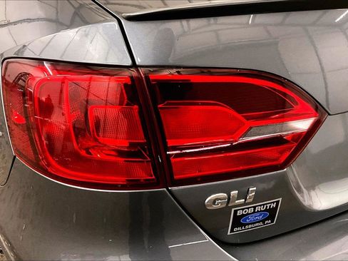 Used 2013 Volkswagen Jetta GLI Autobahn image 29