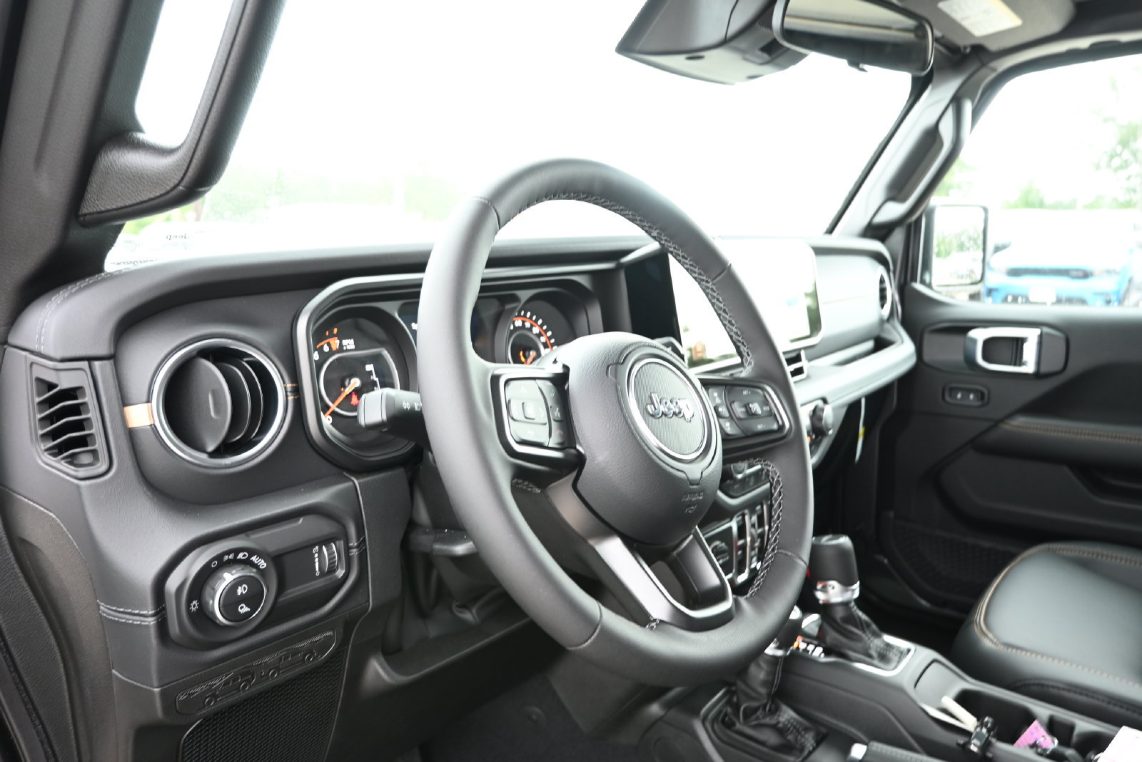 New 2026 Jeep Gladiator Sport AWD/4WD image 9