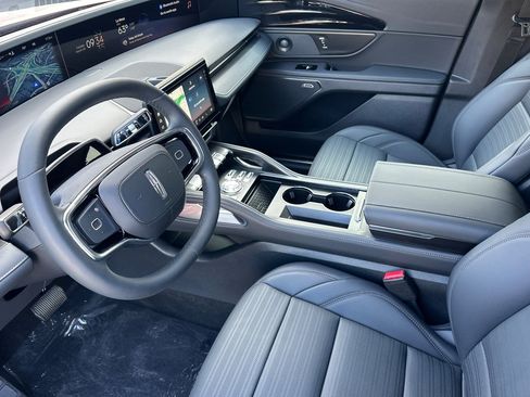 New 2026 Lincoln Nautilus Reserve w/ Jet Appearance Package image 9