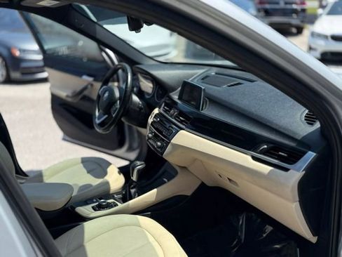 Used 2017 BMW X1 xDrive28i image 33