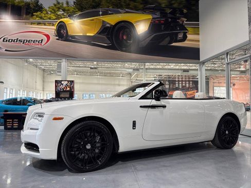 Used 2017 Rolls-Royce Dawn image 5