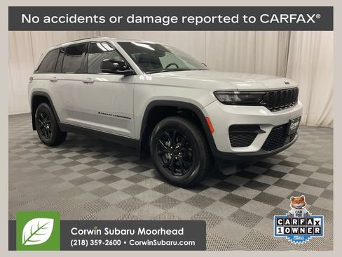 Used 2024 Jeep Grand Cherokee Altitude AWD/4WD image 1