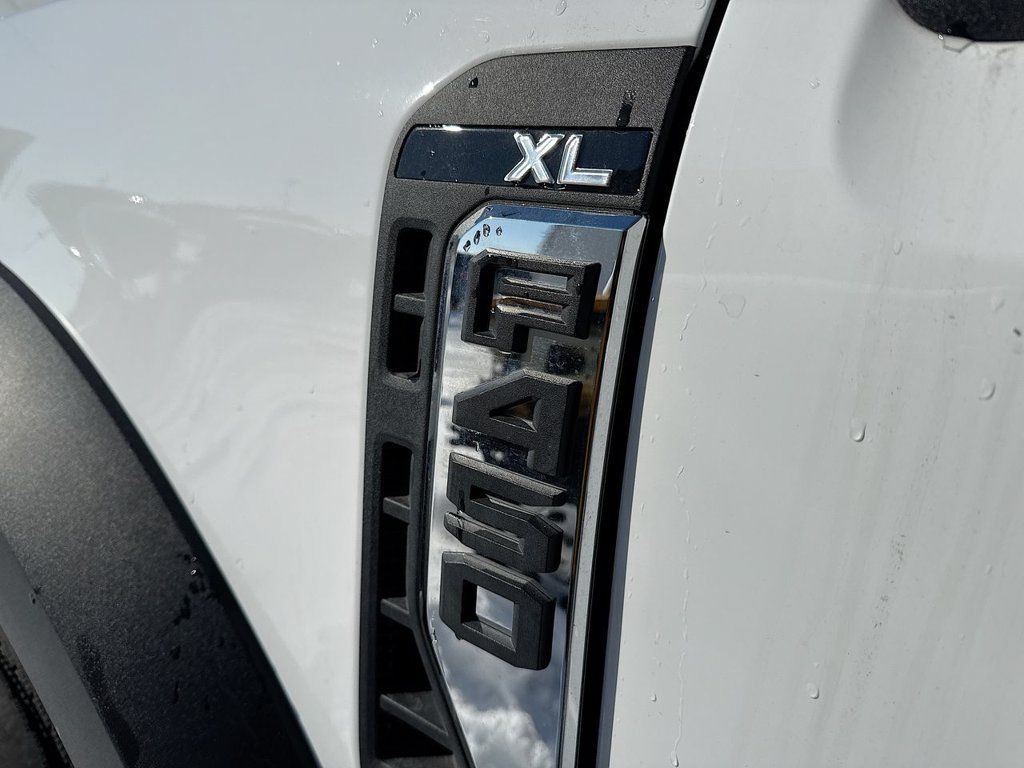 Used 2024 Ford F450 XL w/ XL Chrome Package RWD image 5