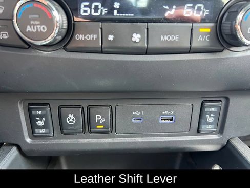 Used 2024 Nissan Frontier SV w/ SV Convenience Package AWD/4WD image 28